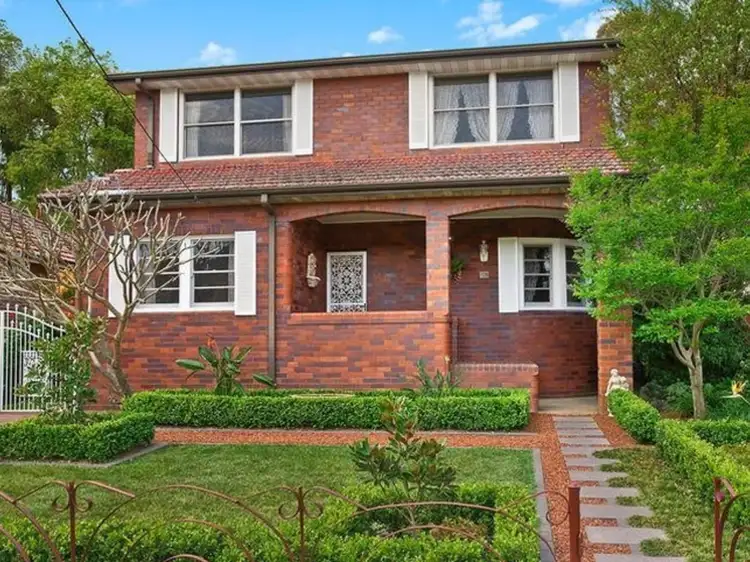 8 Ward Street, Eastwood NSW 2122