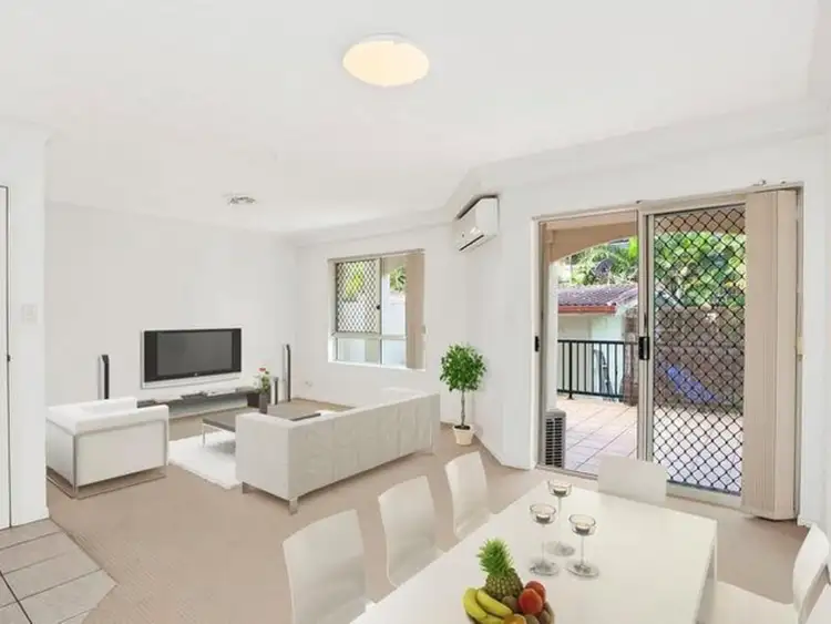 2/22 Montana Road, Mermaid Beach QLD 4218