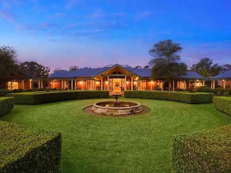 5 Gilmour Close, Glenhaven NSW 2156