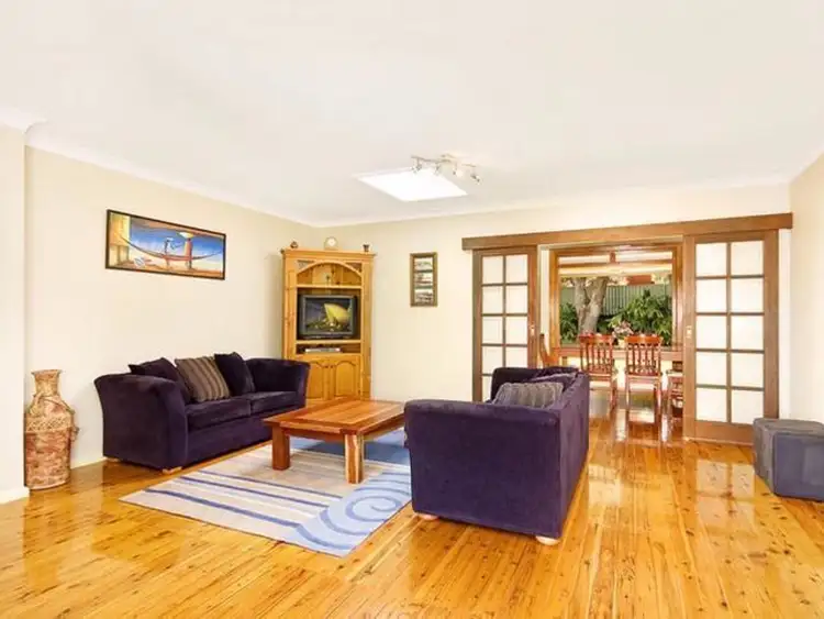 1 Gilbert Street, Sylvania NSW 2224