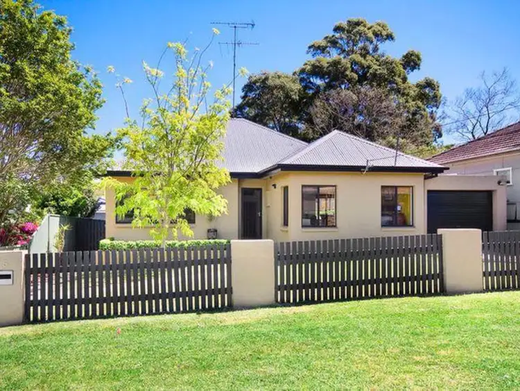 105 Auburn Street, Sutherland NSW 2232