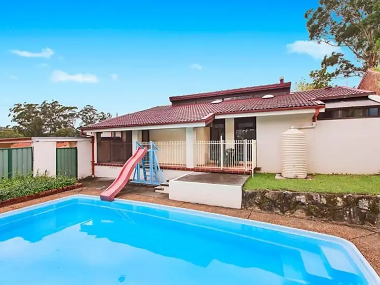 26 Valley View Road, Wyoming NSW 2250