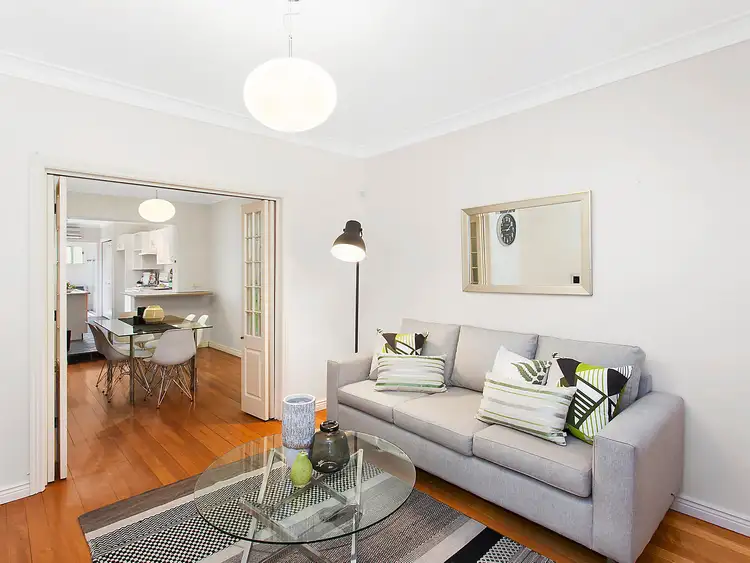 31 Lackey Street, St Peters NSW 2044