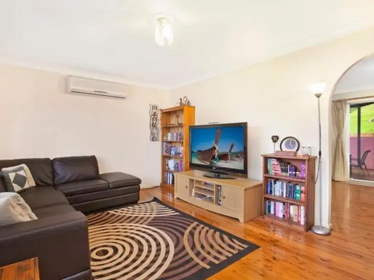 Second view of Homely house listing, 5 Brands Place, Lisarow NSW 2250