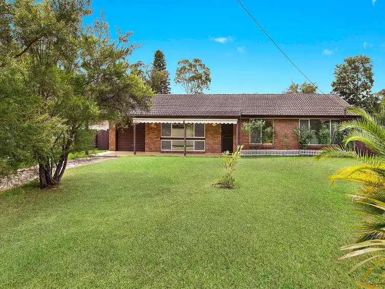 8 Veronica Crescent, Wyoming NSW 2250