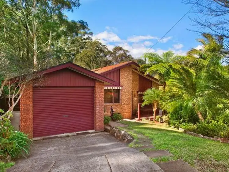 5 Christopher Close, Wyoming NSW 2250