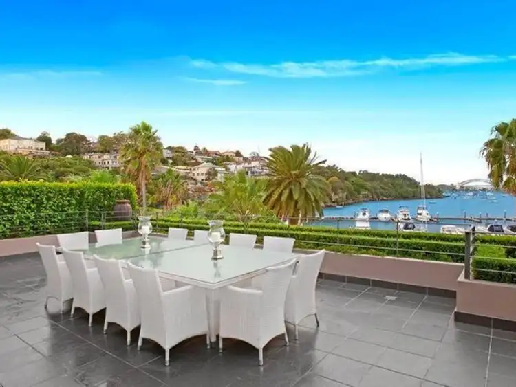 21/2 Le Vesinet Drive, Hunters Hill NSW 2110