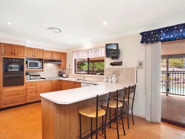 Second view of Homely house listing, 5 Glenrose Close, Lisarow NSW 2250