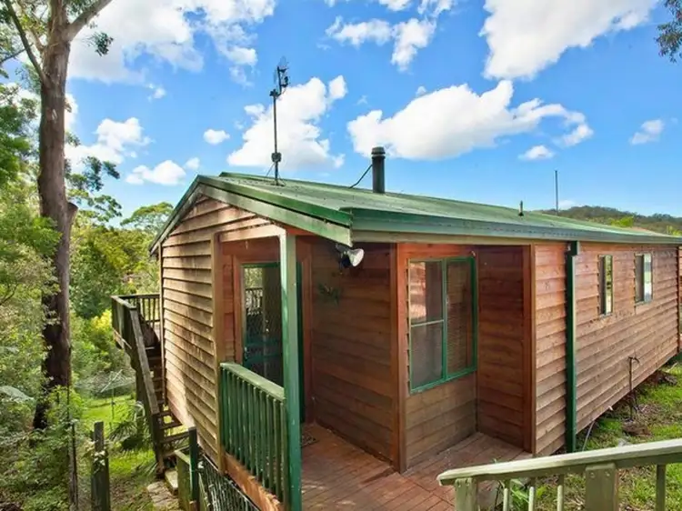 12 Kalori Avenue, Wyoming NSW 2250