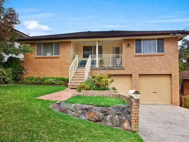 9 Carlson Avenue, Wyoming NSW 2250