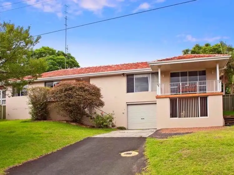 Second view of Homely house listing, 8 Pierce Street, Niagara Park NSW 2250