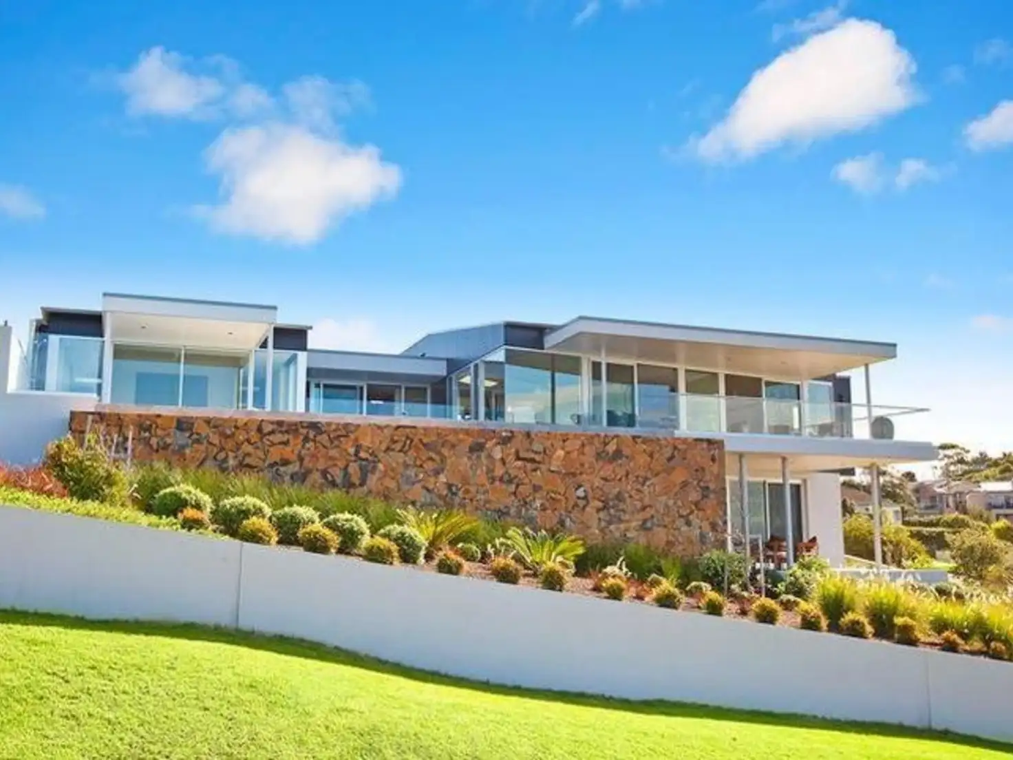 Main view of Homely house listing, 33 Pheasant Point Drive, Kiama NSW 2533