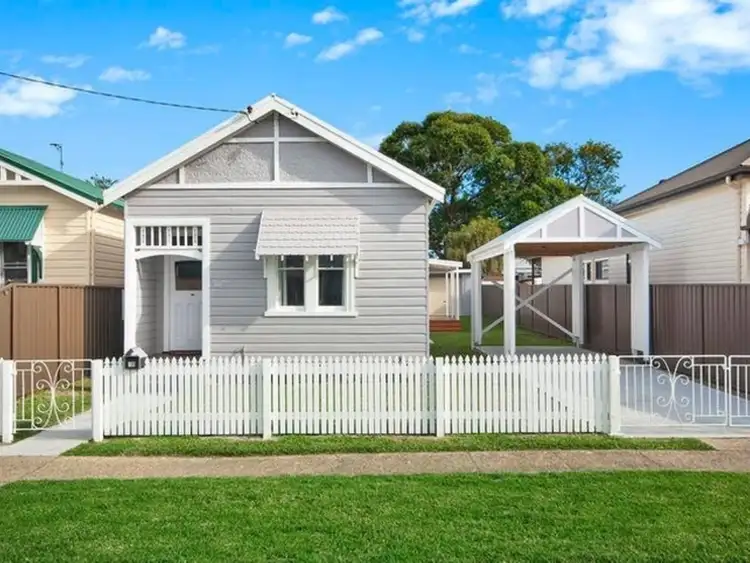 10 Glossop Street, New Lambton NSW 2305