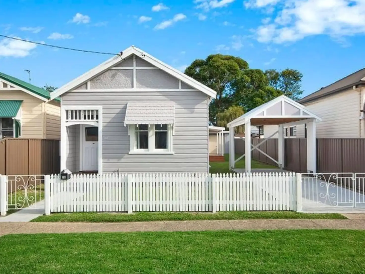Main view of Homely house listing, 10 Glossop Street, New Lambton NSW 2305