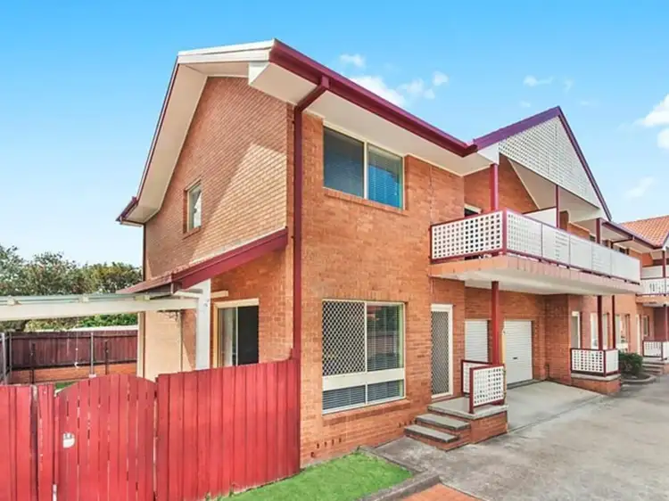 Main view of Homely townhouse listing, 4/41 Selwyn Street, Merewether NSW 2291