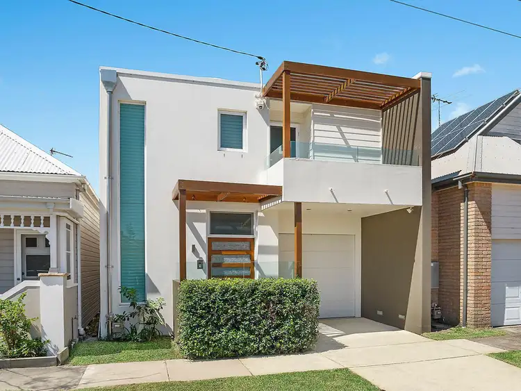 Main view of Homely house listing, 18 Young Street, Cooks Hill NSW 2300