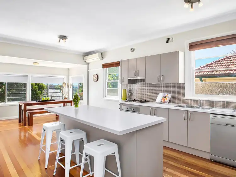 20 Villa Road, Waratah West NSW 2298