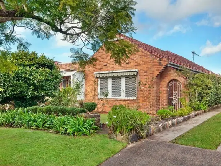 33 Ridgeway Road, New Lambton Heights NSW 2305