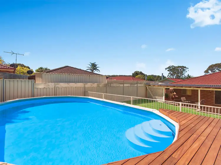 Second view of Homely house listing, 4 Alana Close, Cameron Park NSW 2285