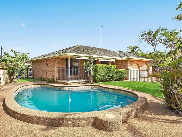 Second view of Homely house listing, 17 Caithness Court, Sorrento QLD 4217