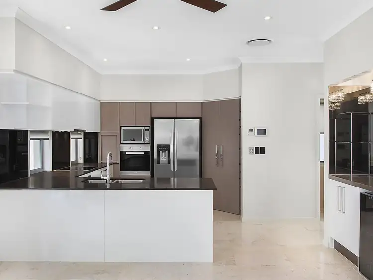 Sixth view of Homely villa listing, 1/32 Tedder Avenue, Main Beach QLD 4217