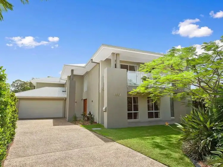 4027 The Boulevarde, Benowa QLD 4217