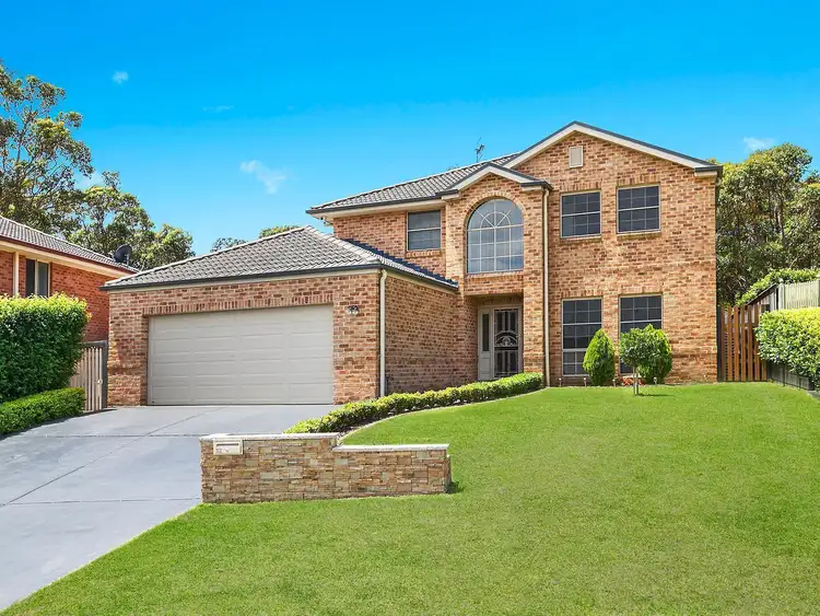 33 Bataan Circuit, Bateau Bay NSW 2261