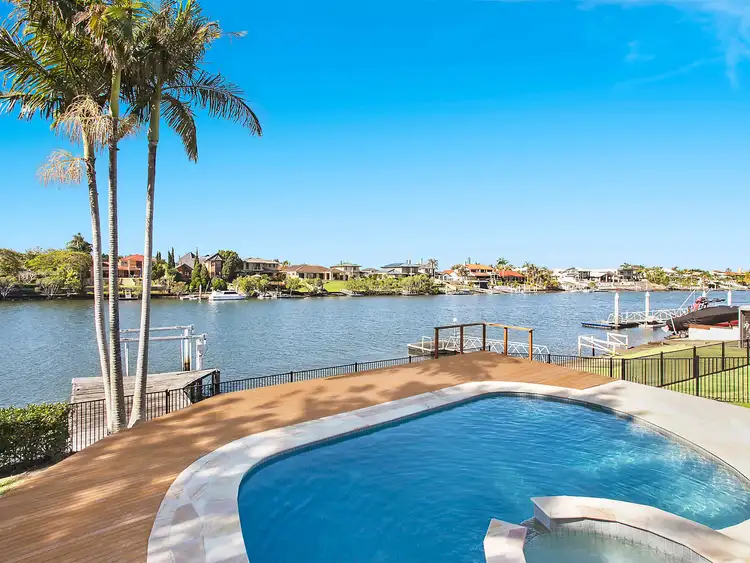 18 Garden Grove, Carrara QLD 4211