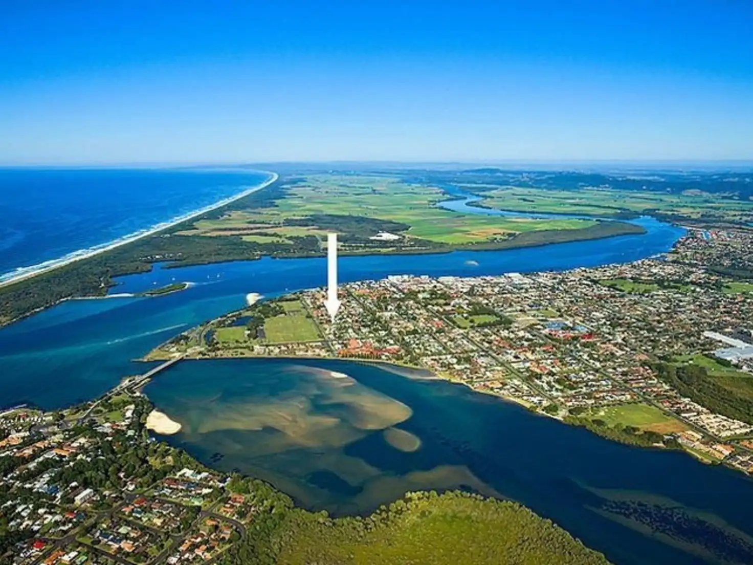 Main view of Homely villa listing, 2/4 Burnet Street, Ballina NSW 2478