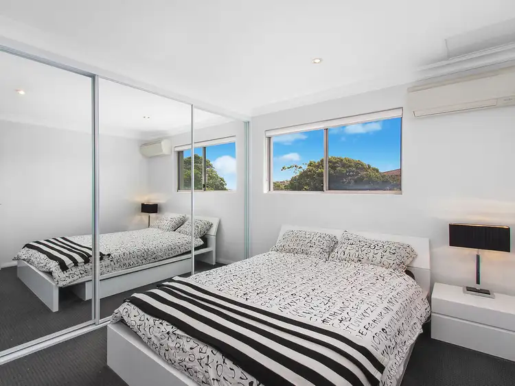 Fourth view of Homely apartment listing, 10/86 Wellington Street, Bondi NSW 2026