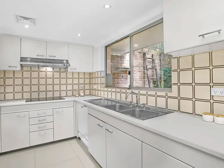 Third view of Homely apartment listing, 4/36 Milner Crescent, Wollstonecraft NSW 2065