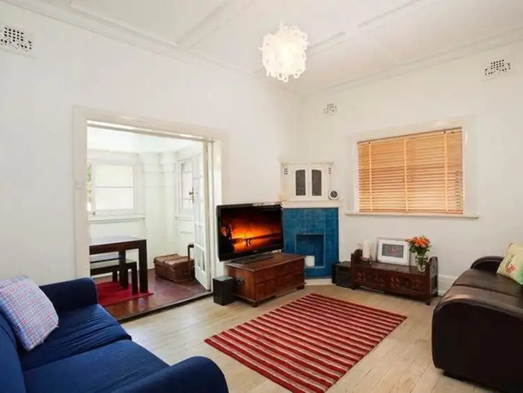 Second view of Homely apartment listing, 3/4 Evans Road, Elizabeth Bay NSW 2011