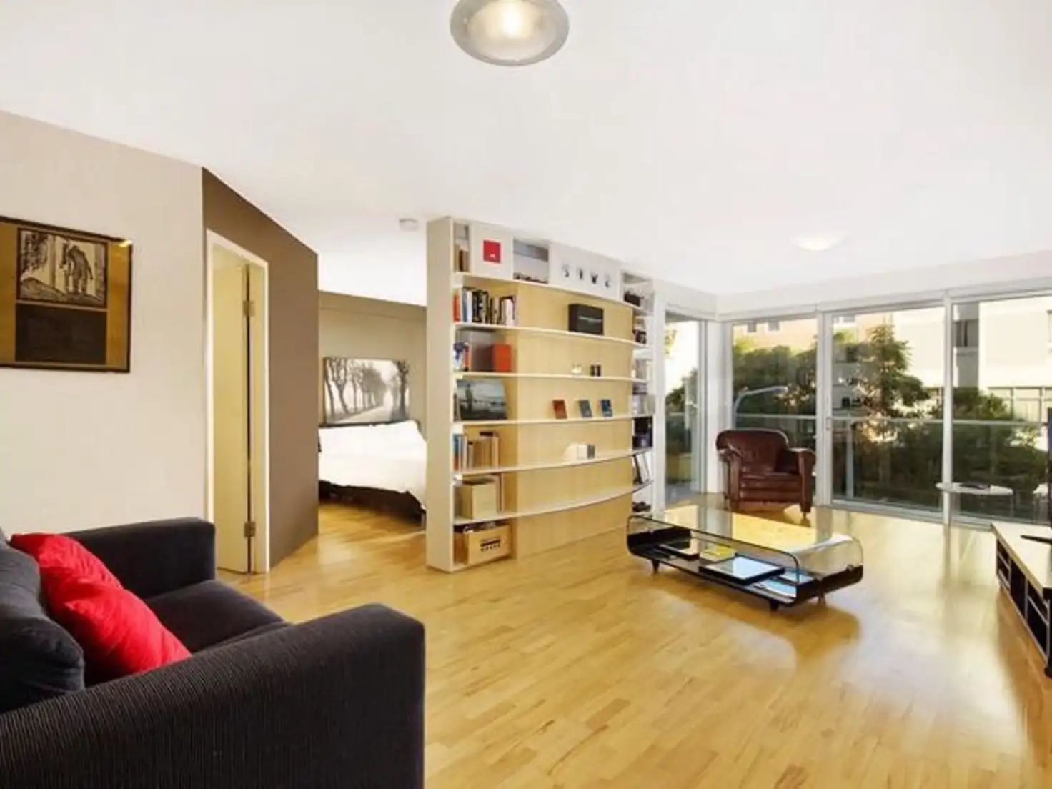 Main view of Homely apartment listing, 24/6 Greenknowe Avenue, Elizabeth Bay NSW 2011