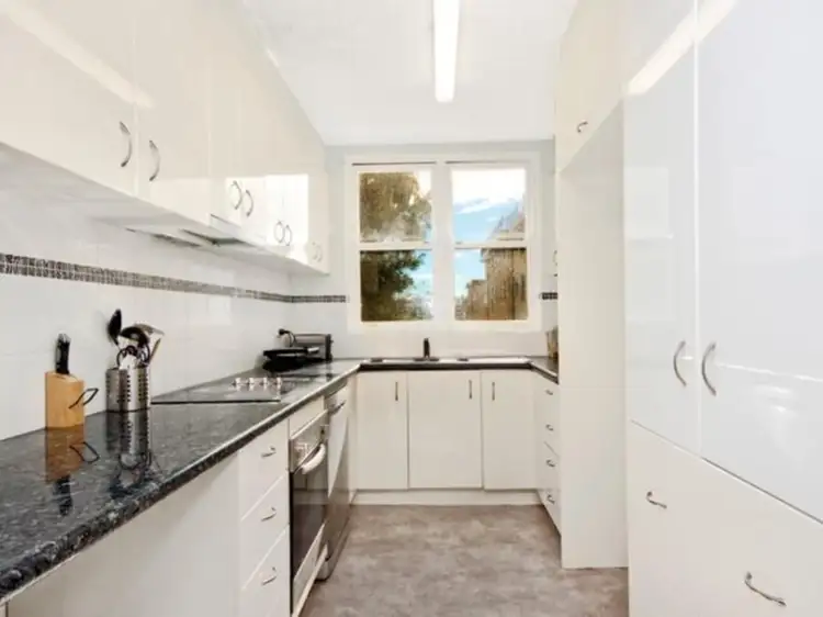 10/11a Byron Street, Coogee NSW 2034