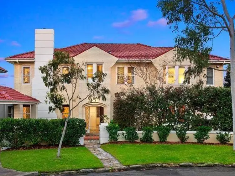 2/2A Dalmeny Road, Northbridge NSW 2063