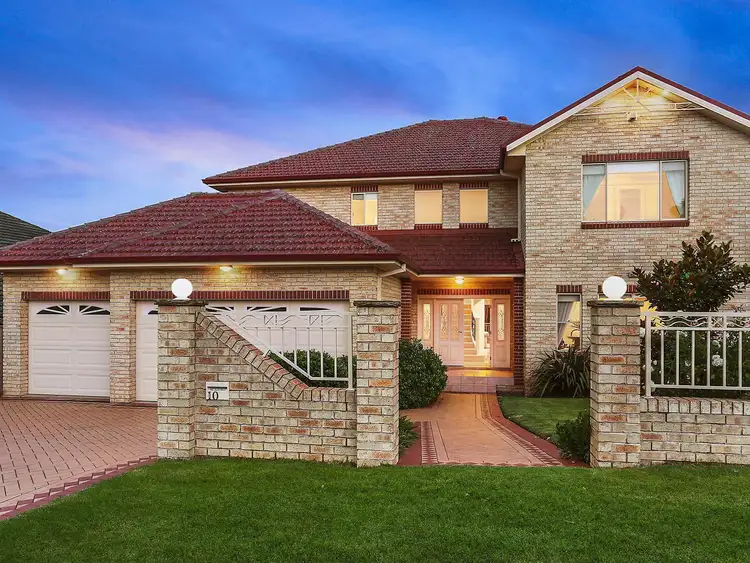 10 Benbullen Way, Castle Hill NSW 2154