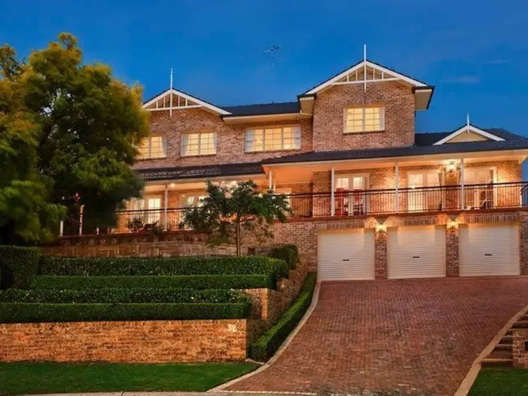 32 Redwood Close, Castle Hill NSW 2154