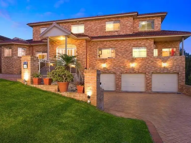11 Redwood Close, Castle Hill NSW 2154