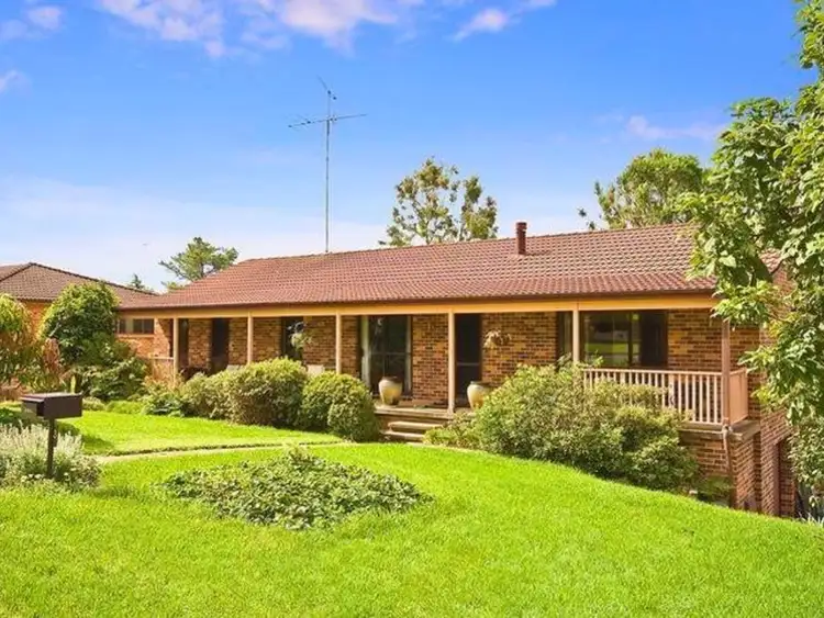3 Cheltenham Close, Castle Hill NSW 2154