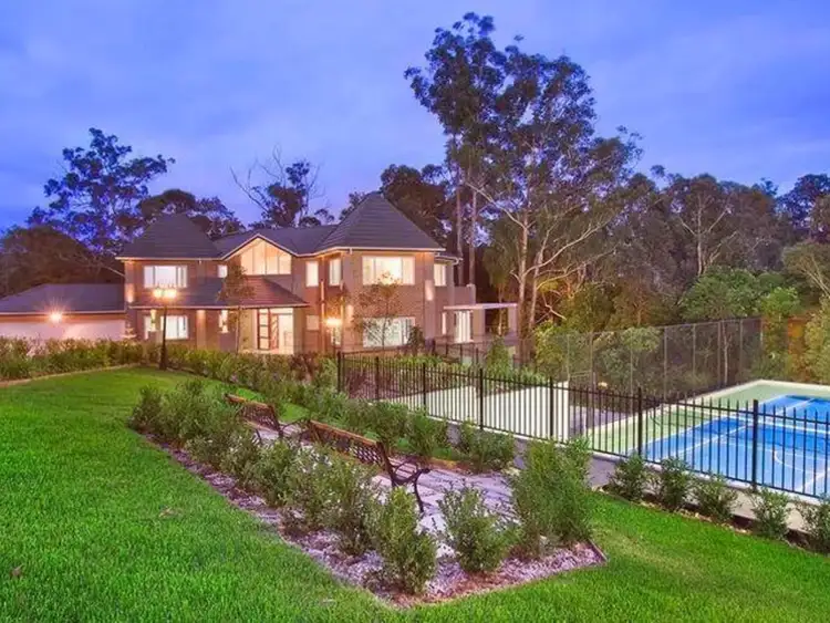 19 Kathleen Avenue, Castle Hill NSW 2154