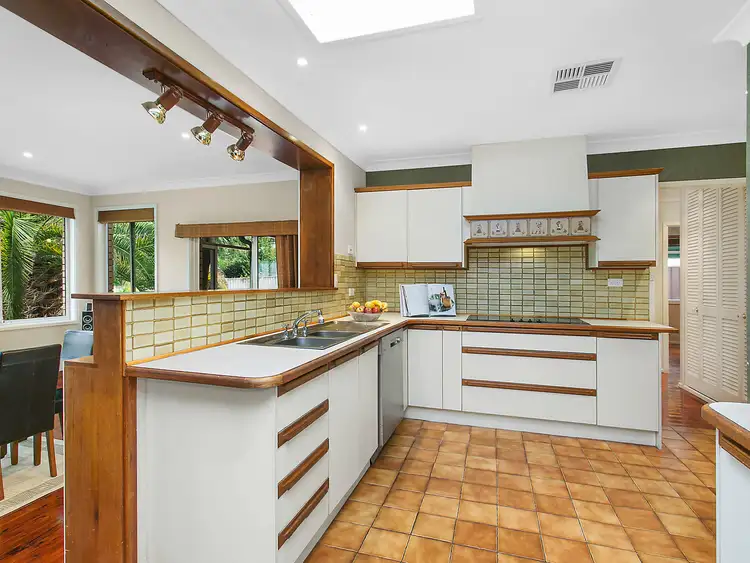 Fifth view of Homely house listing, 6 Beaumont Place, Castle Hill NSW 2154