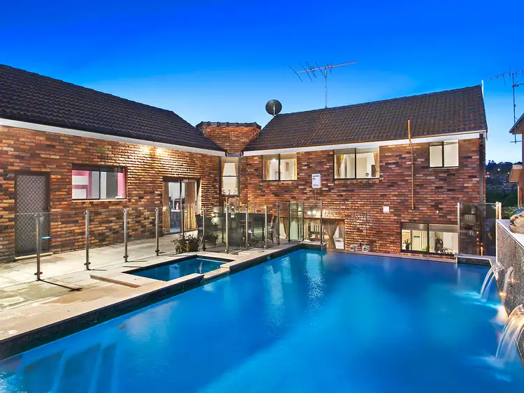 2 Moutrie Place, Castle Hill NSW 2154