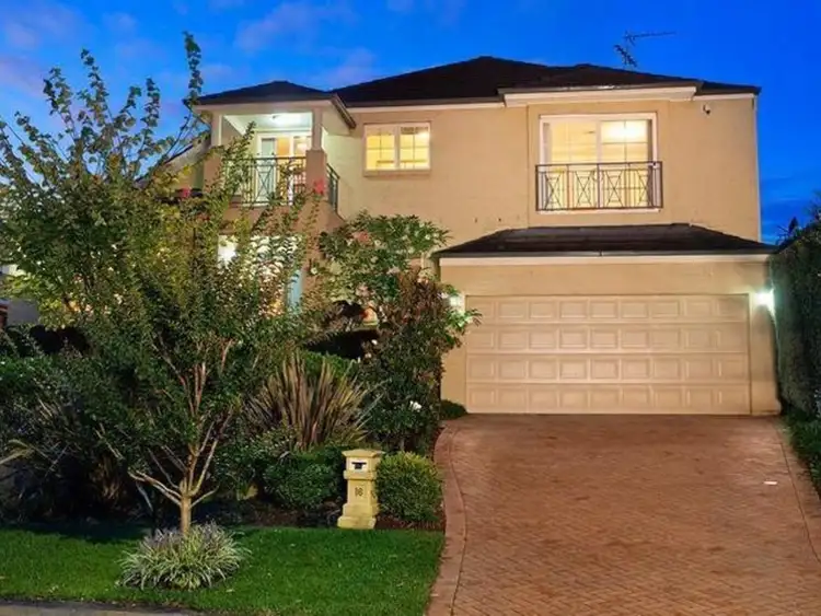 16 Fernbrook Place, Castle Hill NSW 2154