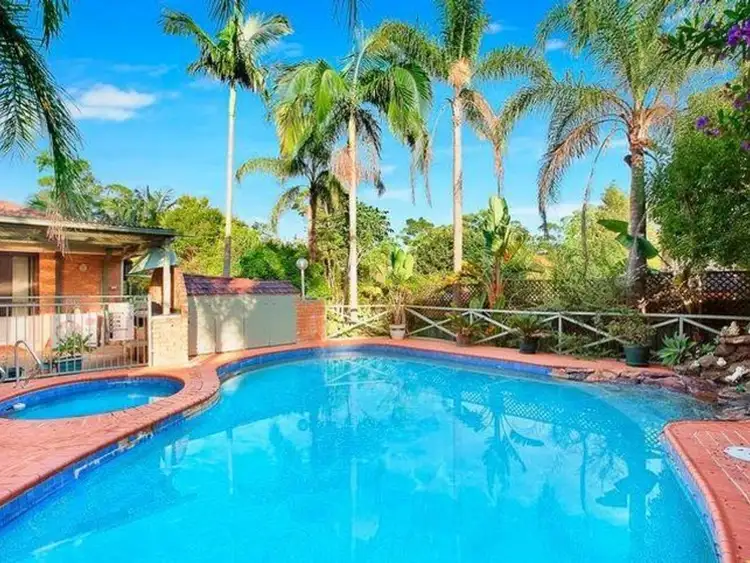 4 Castlewood Drive, Castle Hill NSW 2154