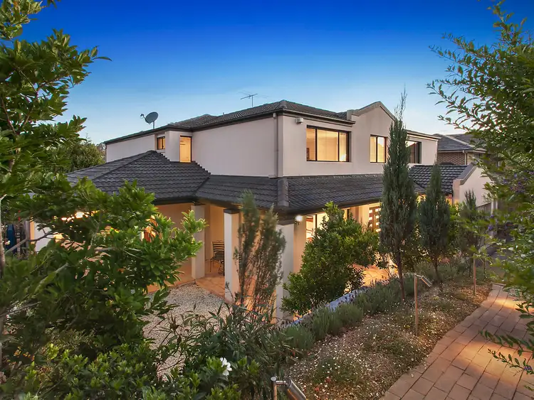 4 Lanark Court, Castle Hill NSW 2154