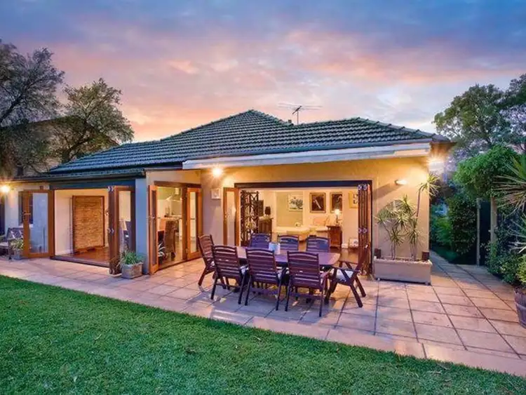 2 Blaxland Street, Hunters Hill NSW 2110