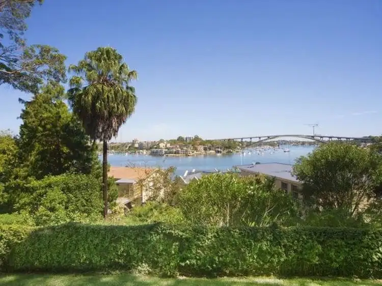 1/13 Wybalena Road, Hunters Hill NSW 2110