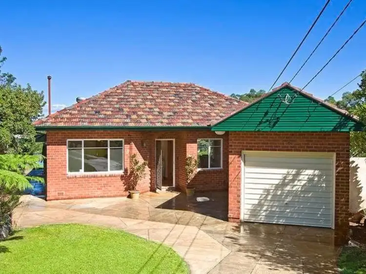 Third view of Homely house listing, 3 Valleyview Crescent, Greenwich NSW 2065