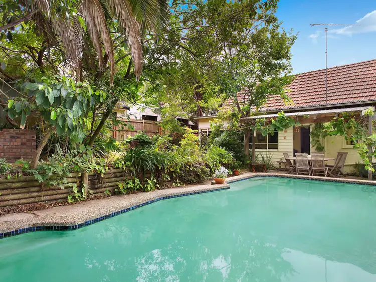 21 Holdsworth Avenue, St Leonards NSW 2065
