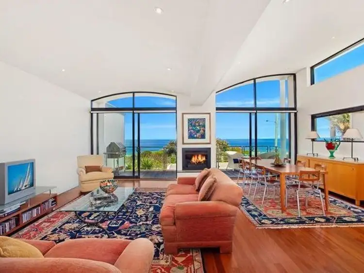 2/10 Surfview Road, Mona Vale NSW 2103
